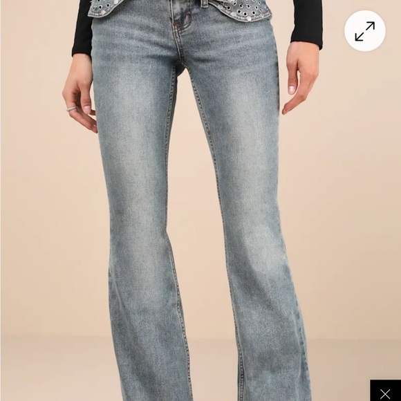 NWT Women's Blue Flared Jeans - Picture 2 of 3